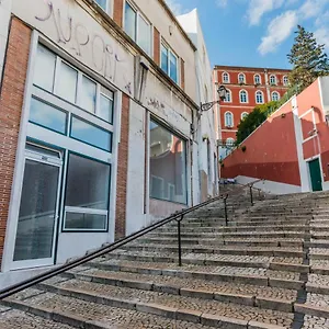 Apartment Casa Bonecos Rebeldes, Lisbon